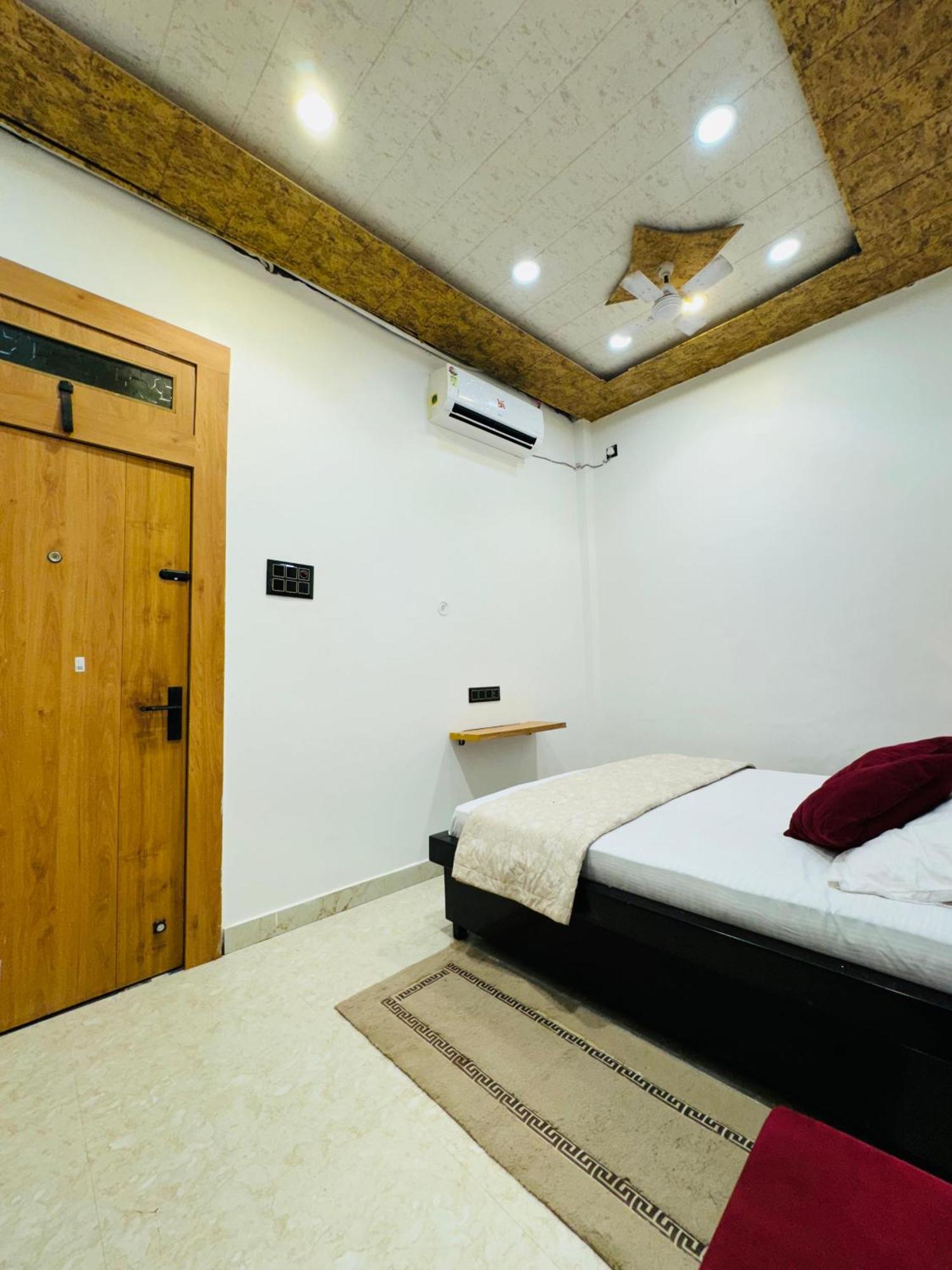 Aura Homestay バラナシ エクステリア 写真